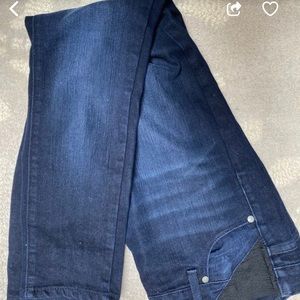 Paige maternity jeans - size 25